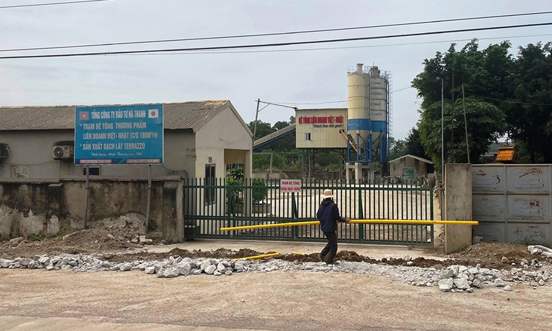 Bỉm Sơn (Thanh Hóa): Công ty TNHH Việt Hà "phớt lờ" yêu cầu di dời trạm bê tông không phép của chính quyền?