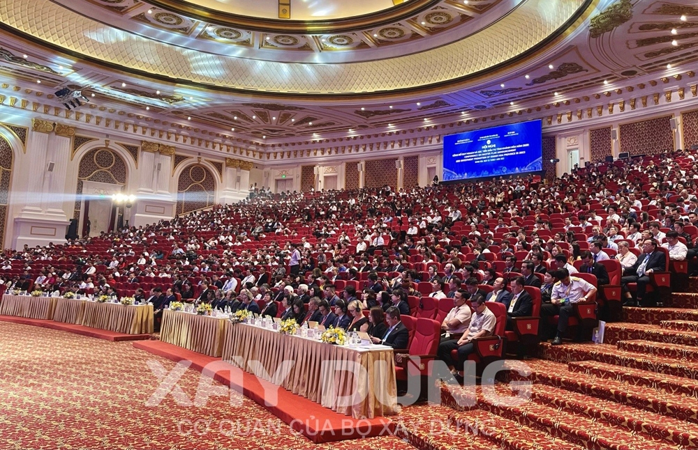 Thủ tướng Chính phủ Phạm Minh Chính: Khánh Hòa phải phát huy thế mạnh thiên nhiên sẵn có để thu hút đầu tư