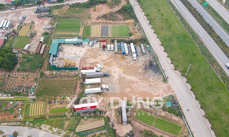 Bắc Giang: Doanh nghiệp “hô biến” hàng nghìn m2 đất nông nghiệp thành bãi xe trái phép