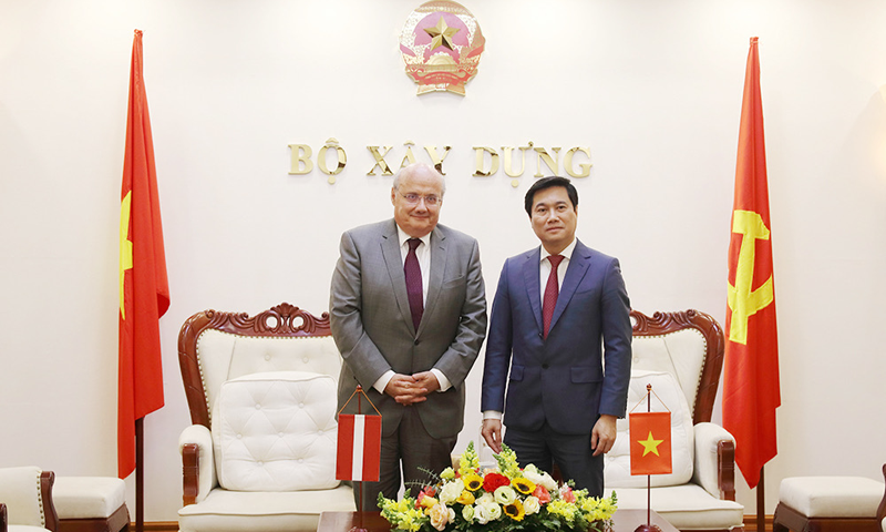 Thứ trưởng Nguyễn Tường Văn tiếp Đại sứ Áo tại Việt Nam