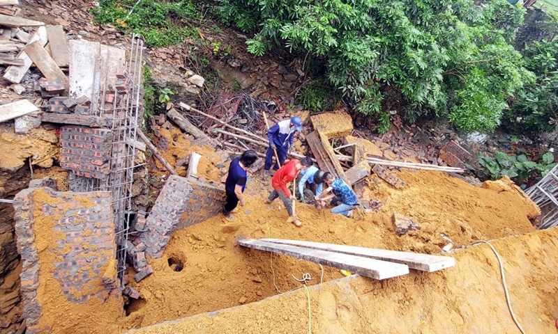 Vân Đồn (Quảng Ninh): Tử vong do sập kè trong khi xây dựng