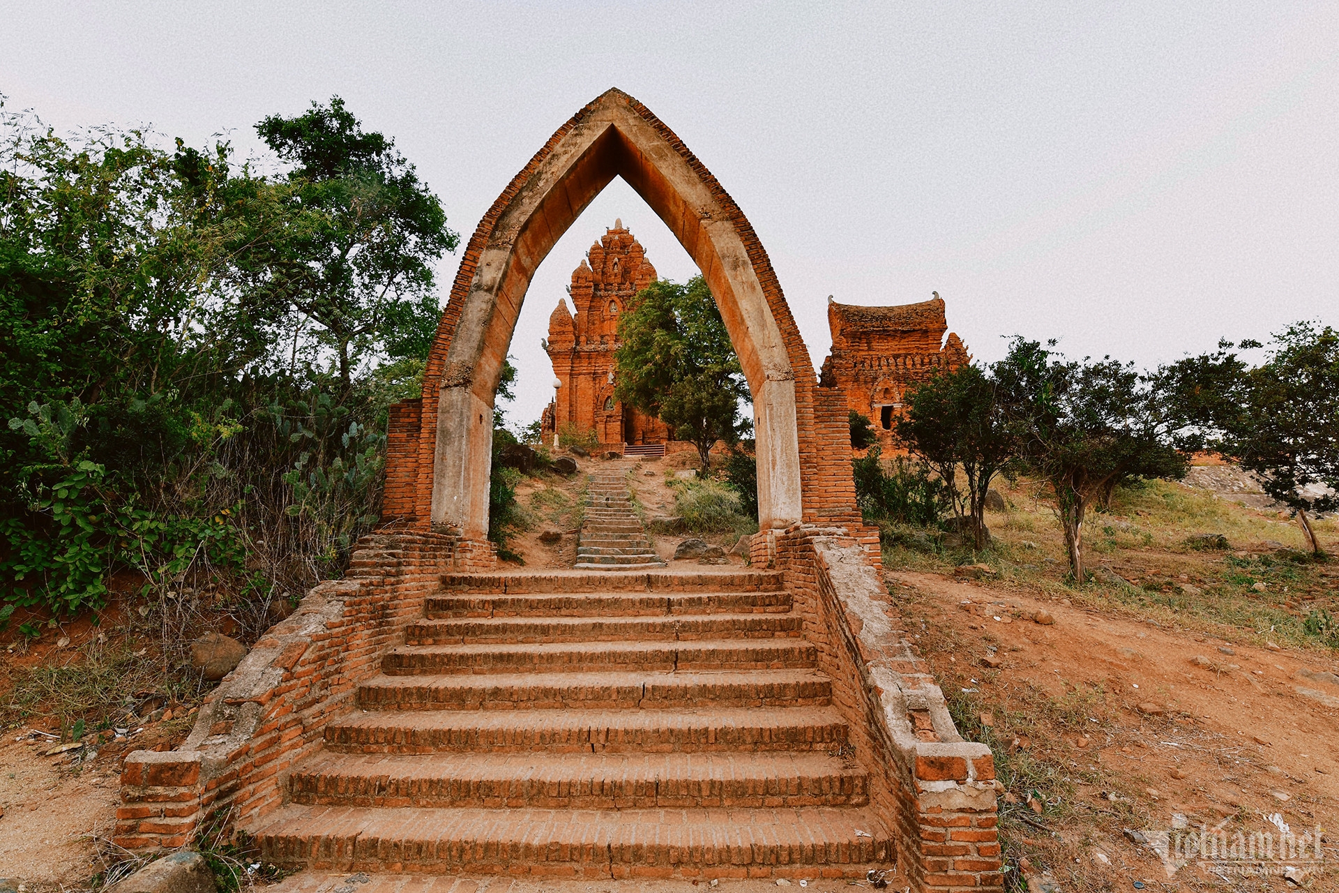 Tháp Pô Klong Garai, tuyệt tác huyền bí của người Chăm ở Ninh Thuận