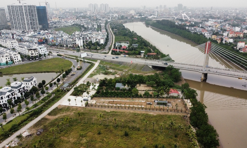 Lê Chân (Hải Phòng): Tổ chức cưỡng chế, xử lý vi phạm bãi sông ngoài đê tả Lạch Tray