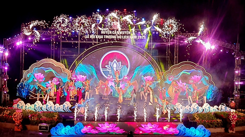 Hà Tĩnh: Ấn tượng đêm khai hội du lịch Cẩm Xuyên năm 2023