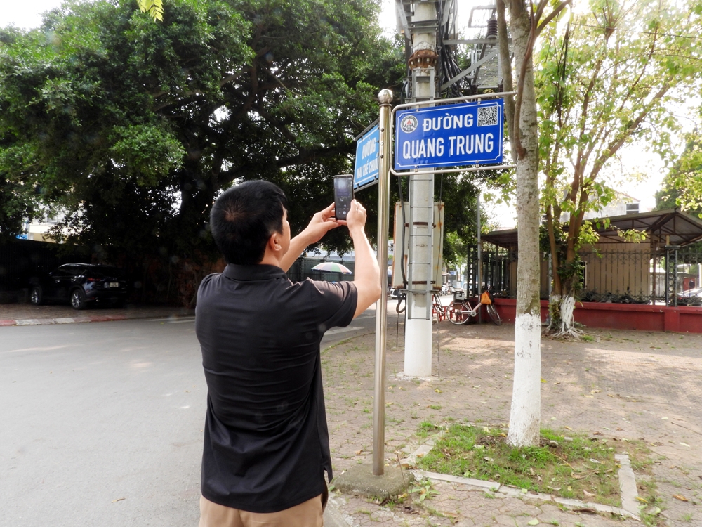 Lạng Sơn gắn mã QR Code biển tên đường, phố, công trình công cộng và khu di tích danh thắng