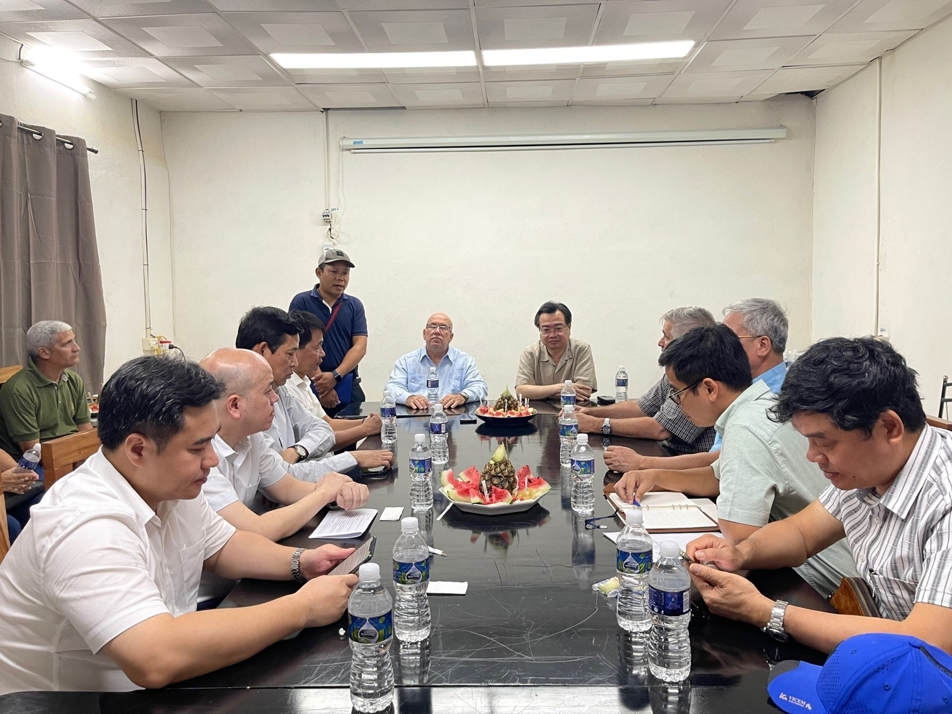 Minister of Construction Nguyen Thanh Nghi visits Sanvig joint venture