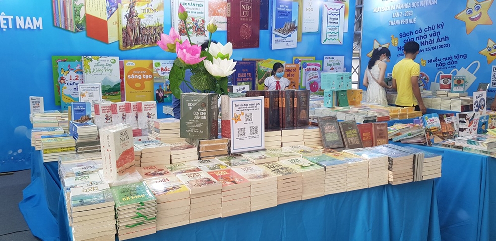 Thừa Thiên - Huế: Triển lãm, hội sách chào mừng Ngày Sách và Văn hóa đọc Việt Nam lần thứ II