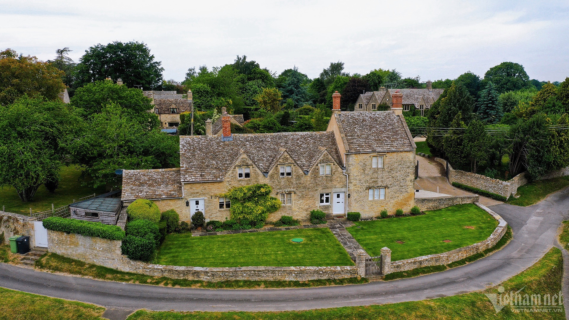 Bibury, ngôi làng cổ đẹp nhất Vương quốc Anh