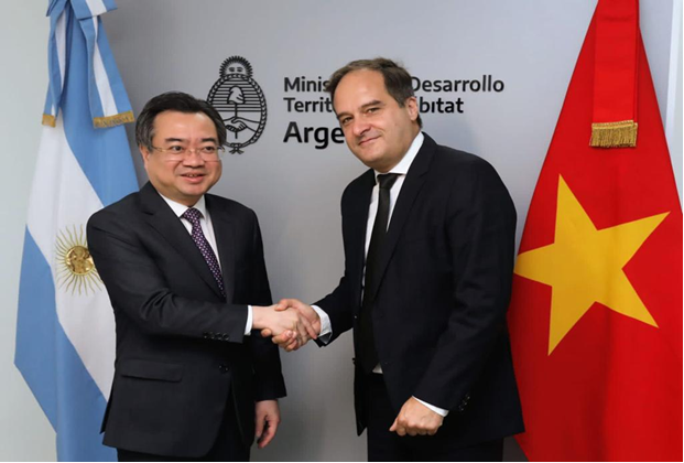Bộ Xây dựng Việt Nam - Bộ Phát triển Lãnh thổ và Nhà ở Argentina: Tăng cường trao đổi, hợp tác chuyên ngành