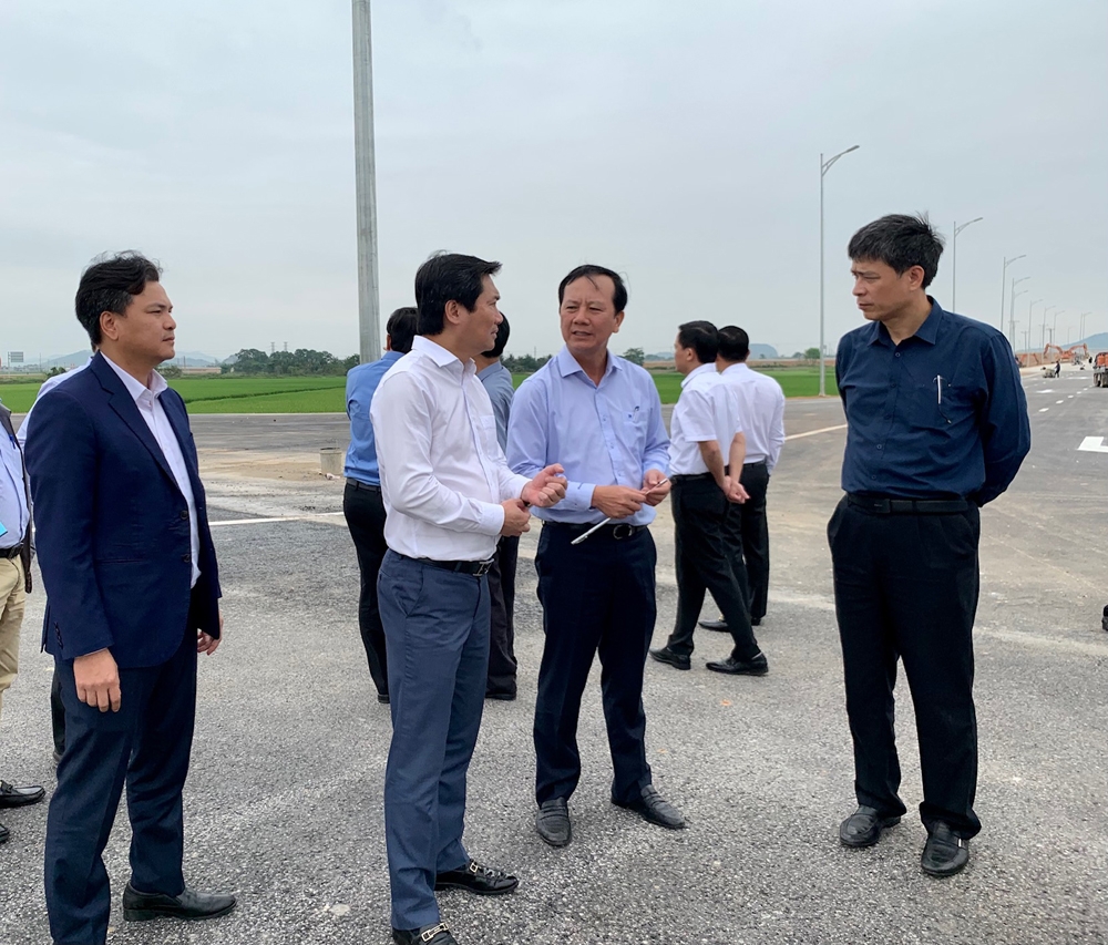 Hội đồng kiểm tra công tác nghiệm thu dự án cao tốc Mai Sơn - Quốc lộ 45