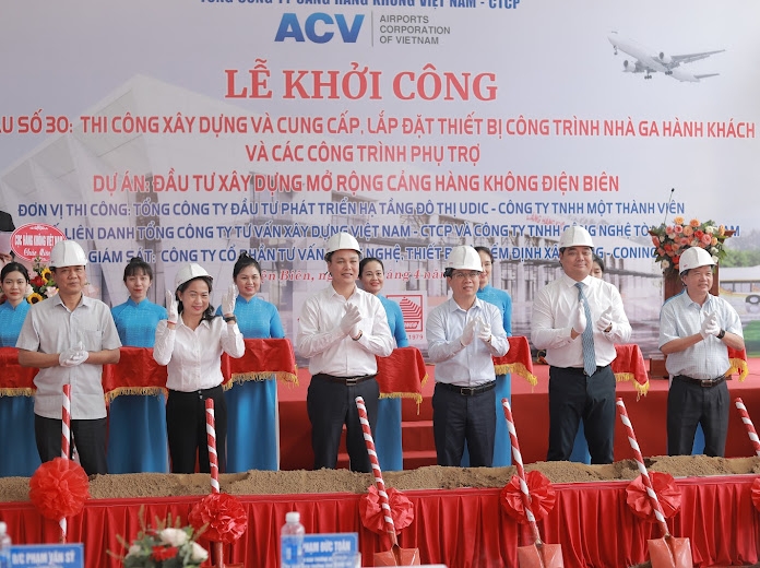 Khởi công gói thầu số 30: Dự án “Đầu tư xây dựng mở rộng Cảng hàng không Điện Biên”