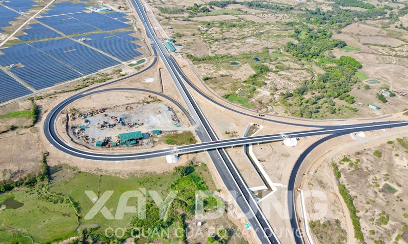 Cận cảnh dự án cao tốc Nha Trang - Cam Lâm trước ngày đưa vào vận hành