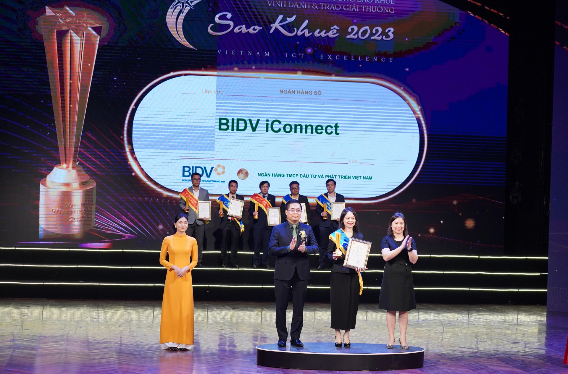 9 sản phẩm công nghệ thông tin của BIDV đạt giải Sao Khuê 2023