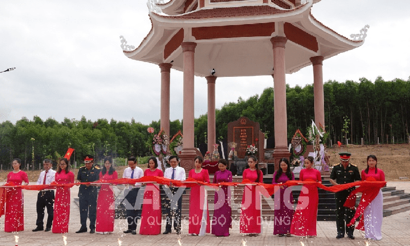 Bình Định: Khánh thành công trình xây dựng Bia di tích và mộ tập thể các liệt sĩ hy sinh tại đồi Xuân Sơn
