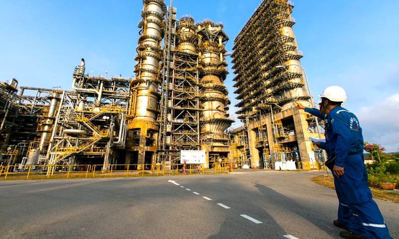 Đầu tư hơn 1,2 tỷ USD mở rộng Nhà máy lọc dầu Dung Quất