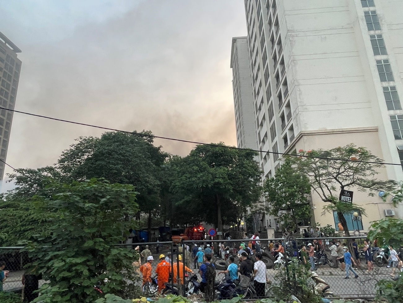 Hoàng Mai (Hà Nội): Cháy sát khu nhà ở sinh viên Pháp Vân – Tứ Hiệp