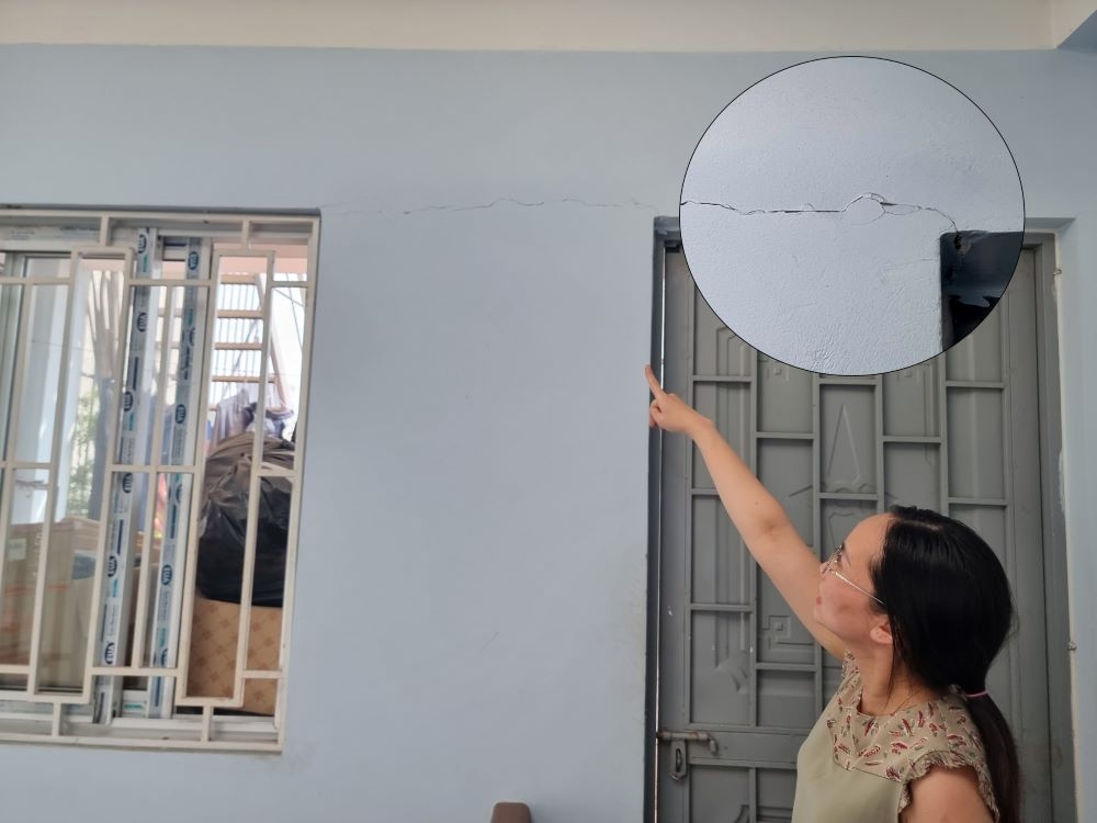 Hà Nội: Thi công xây dựng gây nứt nhà, người dân chờ cách giải quyết thỏa đáng của quận Long Biên?