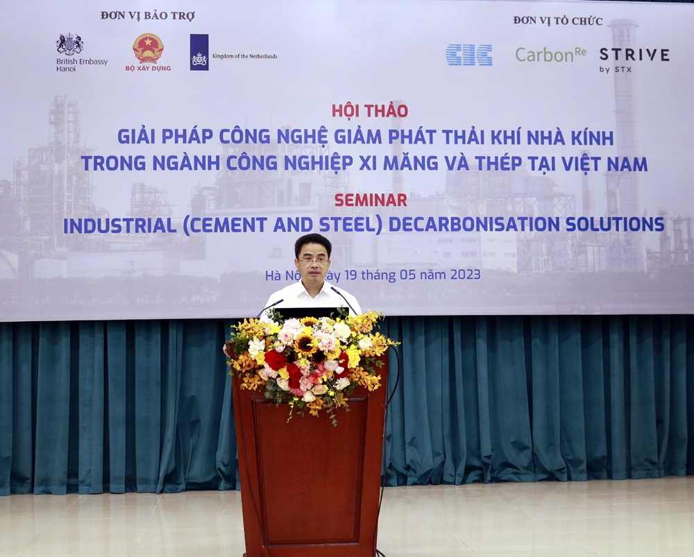 Giảm phát thải khí nhà kính trong ngành công nghiệp xi măng và thép tại Việt Nam
