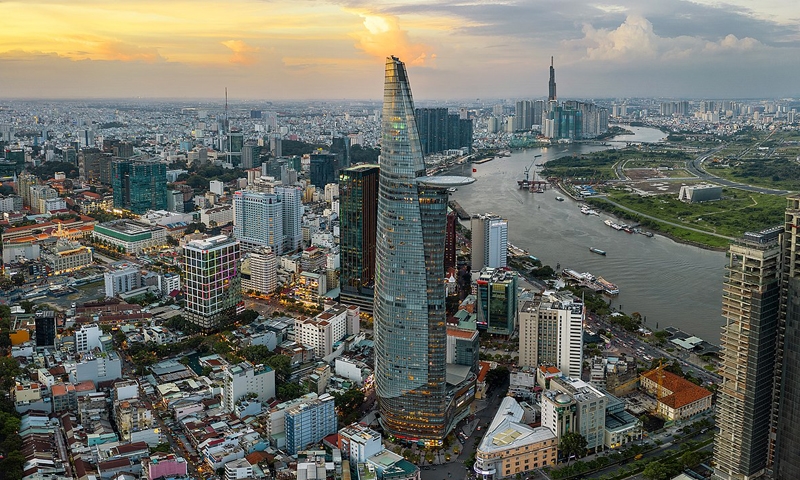 Thí điểm cơ chế, chính sách đặc thù phát triển Thành phố  Hồ Chí Minh
