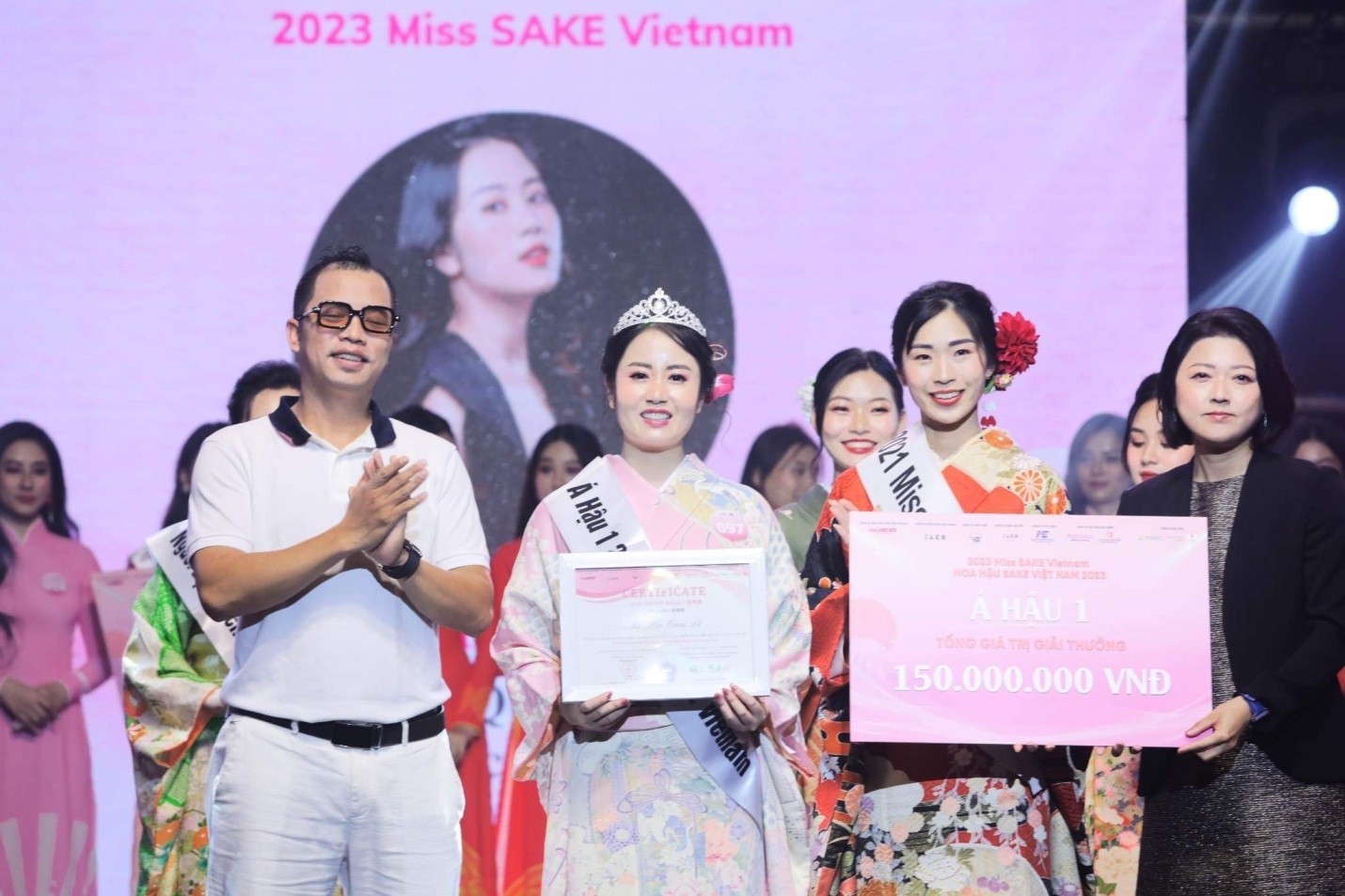 Khoảnh khắc Á hậu 1 Miss Sake Việt Nam 2023 gọi tên Hà Thị Cẩm Lệ