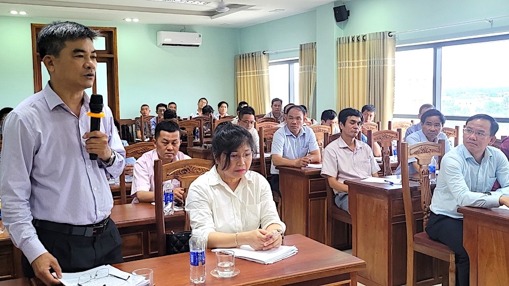 Chủ tịch UBND tỉnh Quảng Ngãi thị sát, kiểm tra tiến độ giải phóng mặt bằng các dự án lớn