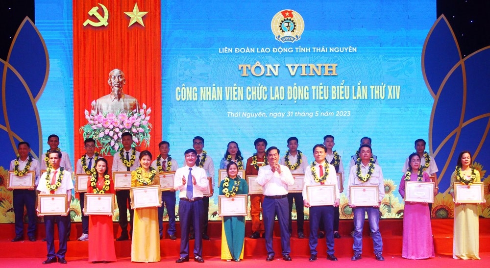 Thái Nguyên: Thêm 30 công nhân, lao động được tôn vinh