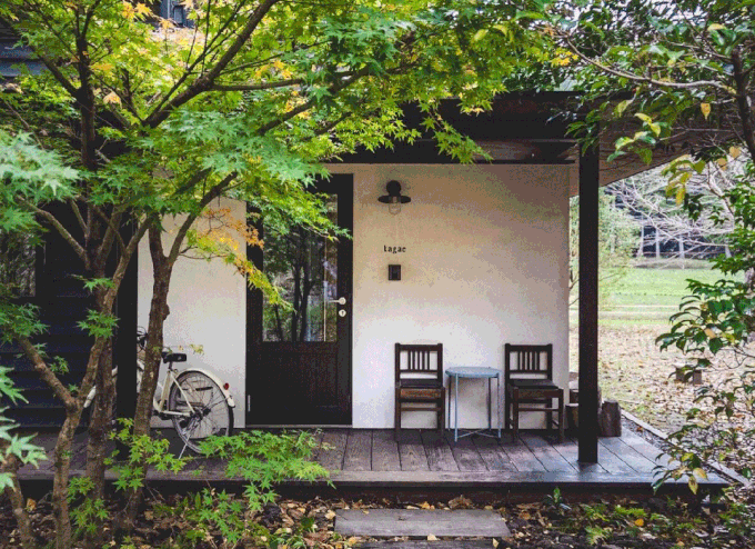 Vợ chồng người Nhật mua đất hoang, dựng nhà gỗ sống ở ẩn như mơ