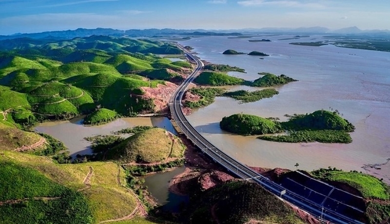 Bài 7: Cao tốc Quảng Ninh, hình mẫu đường cao tốc Việt Nam