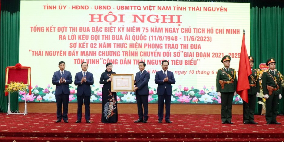 Thái Nguyên: Tổng kết đợt thi đua yêu nước đặc biệt và đón nhận Huân chương Lao động hạng Ba