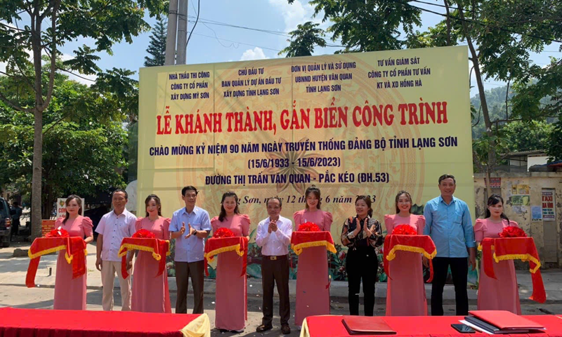 Lạng Sơn: Khánh thành, gắn biển công trình đường thị trấn Văn Quan – Pắc Kéo