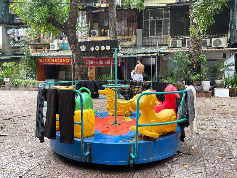 Hà Nội: “Vắng bóng” không gian công cộng, không gian vui chơi dành cho trẻ em