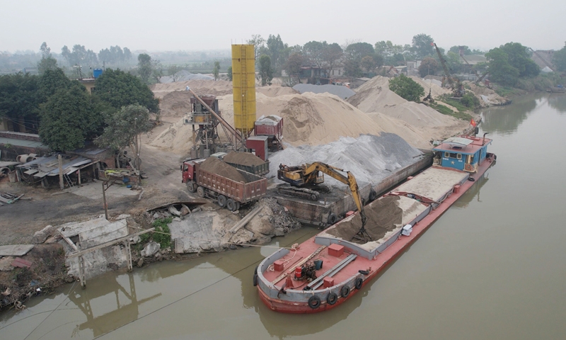 Thái Bình: Xử lý nghiêm các bến bãi vi phạm về xây dựng công trình ngoài bãi sông