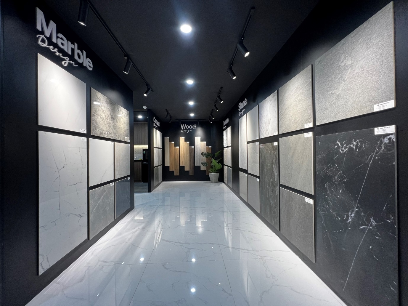 Niro Ceramic Vietnam tưng bừng khai trương showroom đầu tiên tại Hà Nội