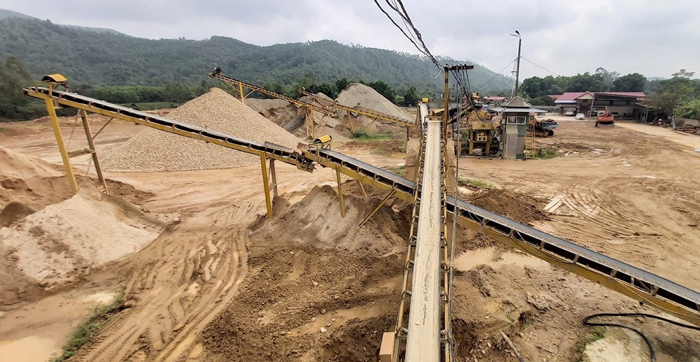Thái Nguyên: Tăng cường kiểm tra, giám sát hoạt động khai thác cát, sỏi lòng sông