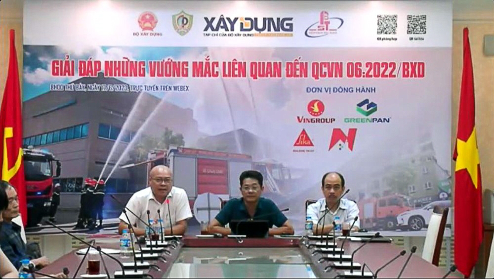 Ông Nguyễn Thái Bình - Tổng Biên tập Tạp chí Xây dựng (ngoài cùng bên trái) phát biểu tại Hội thảo.
