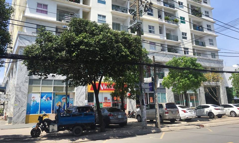 Thành phố Hồ Chí Minh: Hàng chục chung cư bị chậm cấp sổ hồng vì xây dựng sai phép