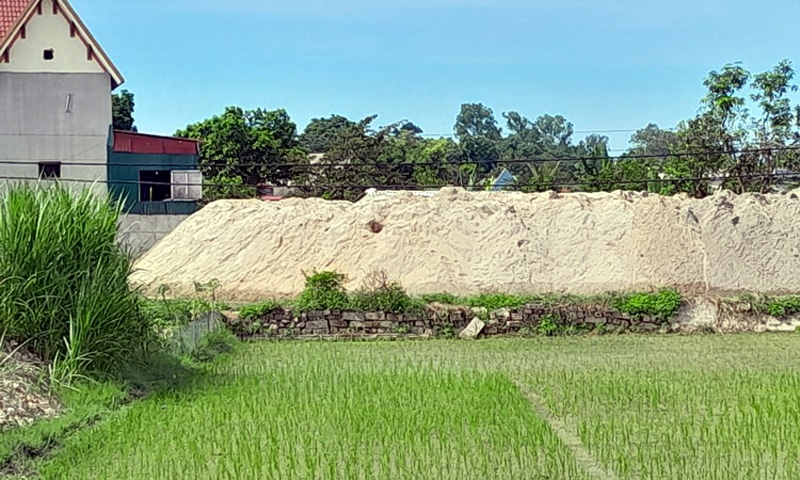 Triệu Sơn (Thanh Hóa): Điểm kinh doanh cát “lậu” hoạt động công khai nhưng không bị xử lý