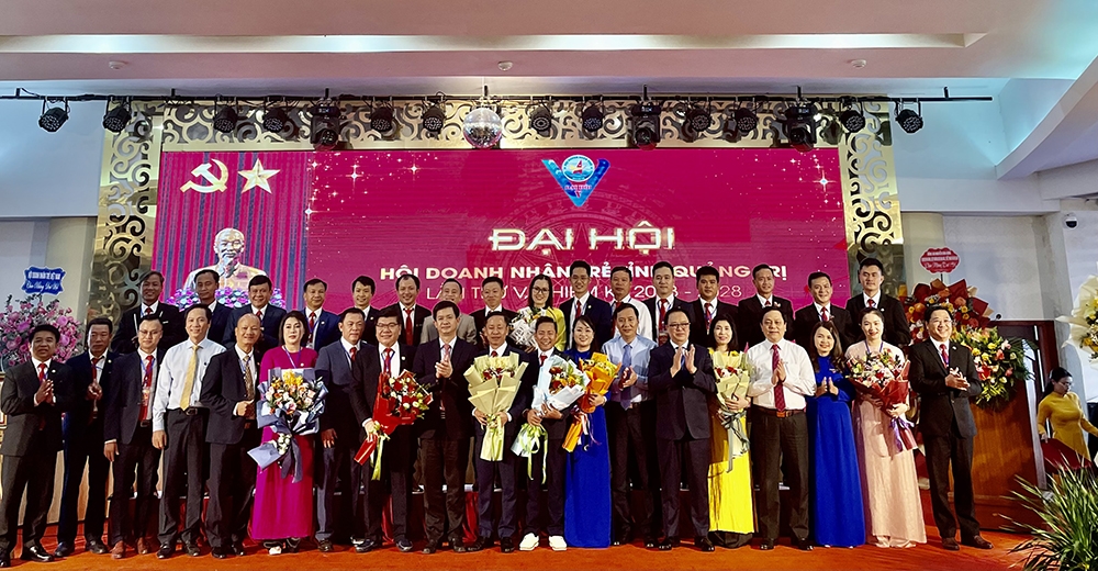 Hội Doanh nhân trẻ tỉnh Quảng Trị đón nhận Huân chương Lao động hạng Ba