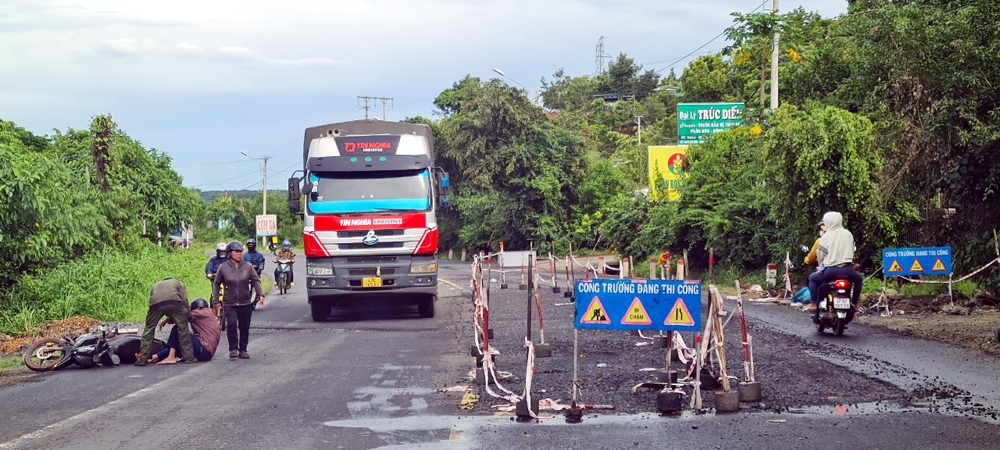 Đắk Nông: Công ty Xây dựng Hoàng Vũ thi công Quốc lộ 14 thiếu an toàn gây tai nạn giao thông