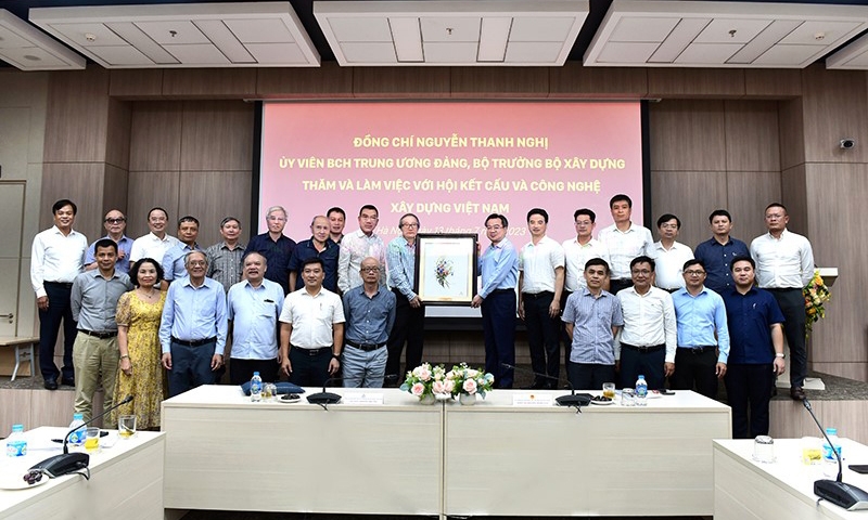 Bộ trưởng Nguyễn Thanh Nghị làm việc với Hội Kết cấu và công nghệ xây dựng Việt Nam