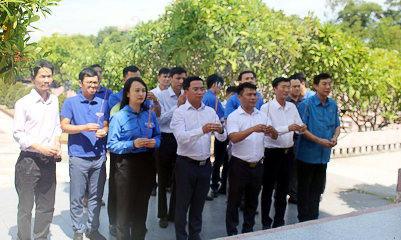 Tuổi trẻ Cục Giám định Nhà nước về chất lượng công trình xây dựng với hành trình tri ân tháng 7 tại Hà Tĩnh