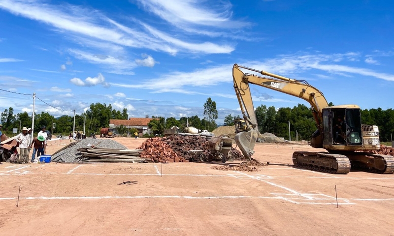 Tây Sơn (Bình Định): Bàn giao đất cho người dân xây nhà tại các khu tái định cư của dự án cao tốc Bắc – Nam