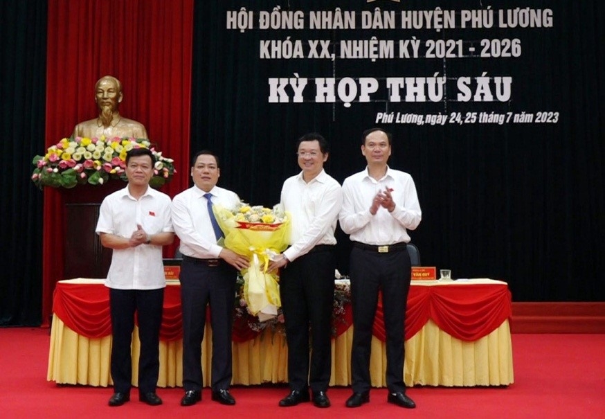 Thái Nguyên: Ông Nguyễn Hoàng Mác được bầu làm Chủ tịch UBND huyện Phú Lương