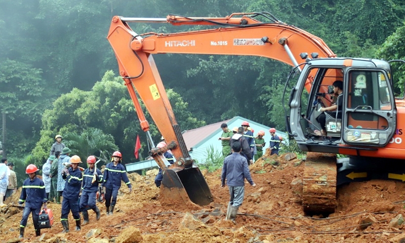 Lâm Đồng: Đã tìm thấy 4 nạn nhân trong vụ sạt lở ở đèo Bảo Lộc