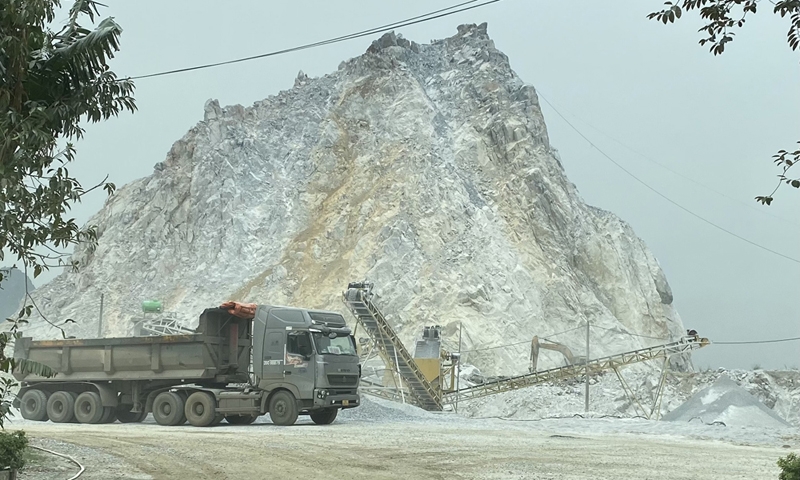 Thanh Hóa: Khai thác đá vượt công suất bị phạt 650 triệu đồng