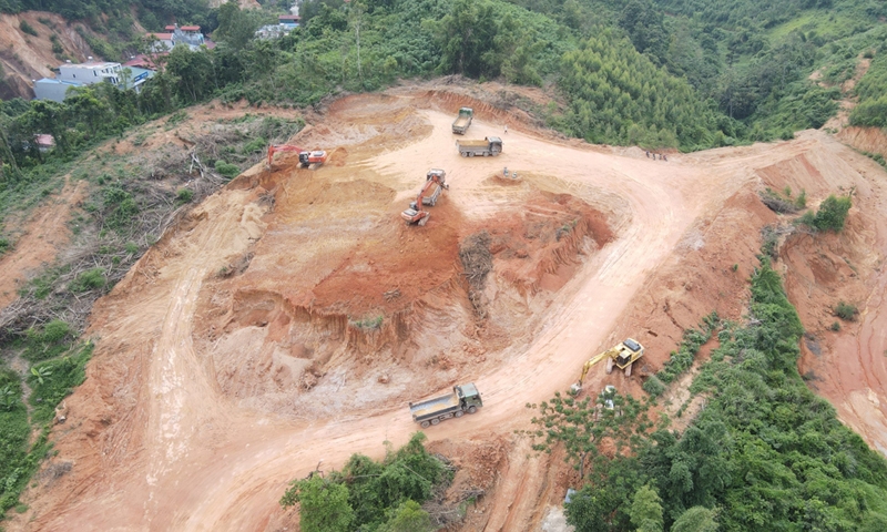 Bắc Giang: Chuyển mục đích sử dụng hàng chục ha rừng làm đất san lấp