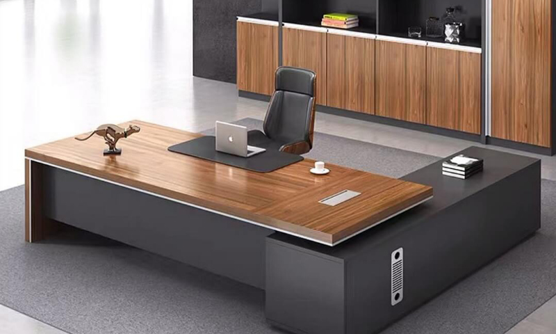 Nội thất văn phòng Toàn Mạnh: Chuyên cung cấp bàn giám đốc gỗ công nghiệp chất lượng cao