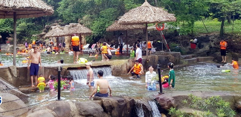 Thừa Thiên - Huế: Phát triển các điểm du lịch sinh thái gắn với suối, thác