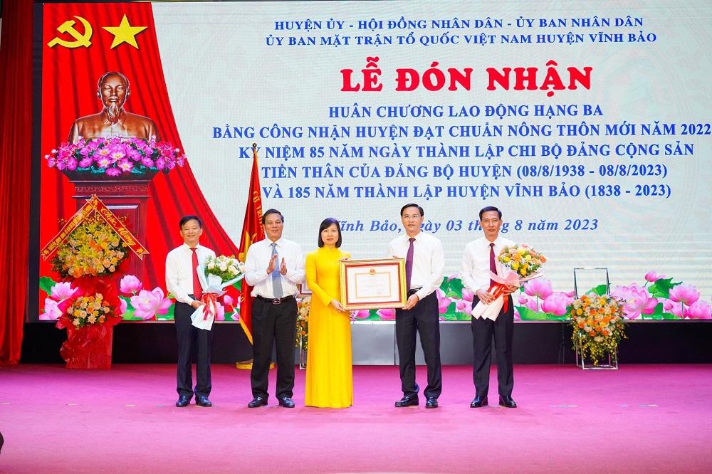 Vĩnh Bảo (Hải Phòng): Đón nhận Huân chương Lao động hạng Ba và Bằng công nhận đạt chuẩn Nông thôn mới năm 2022