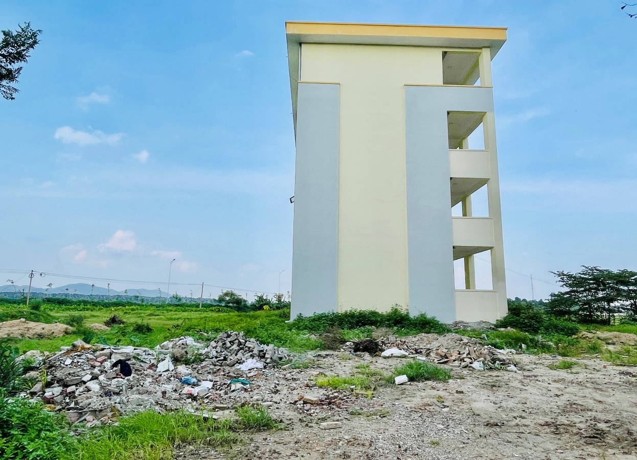 Quế Võ (Bắc Ninh): Những vi phạm liên quan đến các dự án trường học xây dựng trên đất chưa chuyển đổi, trách nhiệm thuộc về ai?